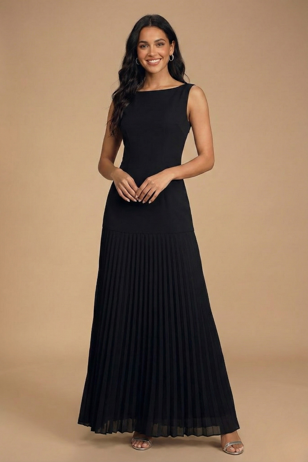 Women's Sleeveless Boat Neck Fitted Bodice Drop-Waist Pleated Maxi Dress for Evening Occasions