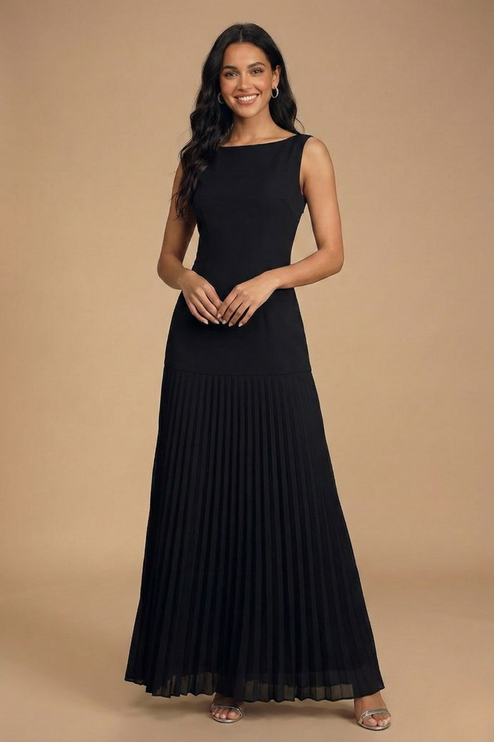 Women's Sleeveless Boat Neck Fitted Bodice Drop-Waist Pleated Maxi Dress for Evening Occasions