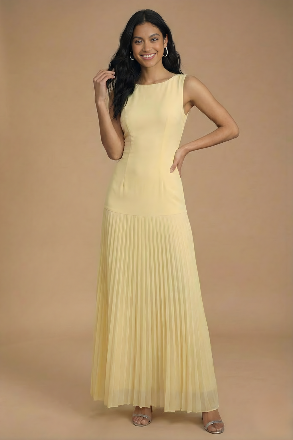 Women's Sleeveless Boat Neck Fitted Bodice Drop-Waist Pleated Maxi Dress for Evening Occasions