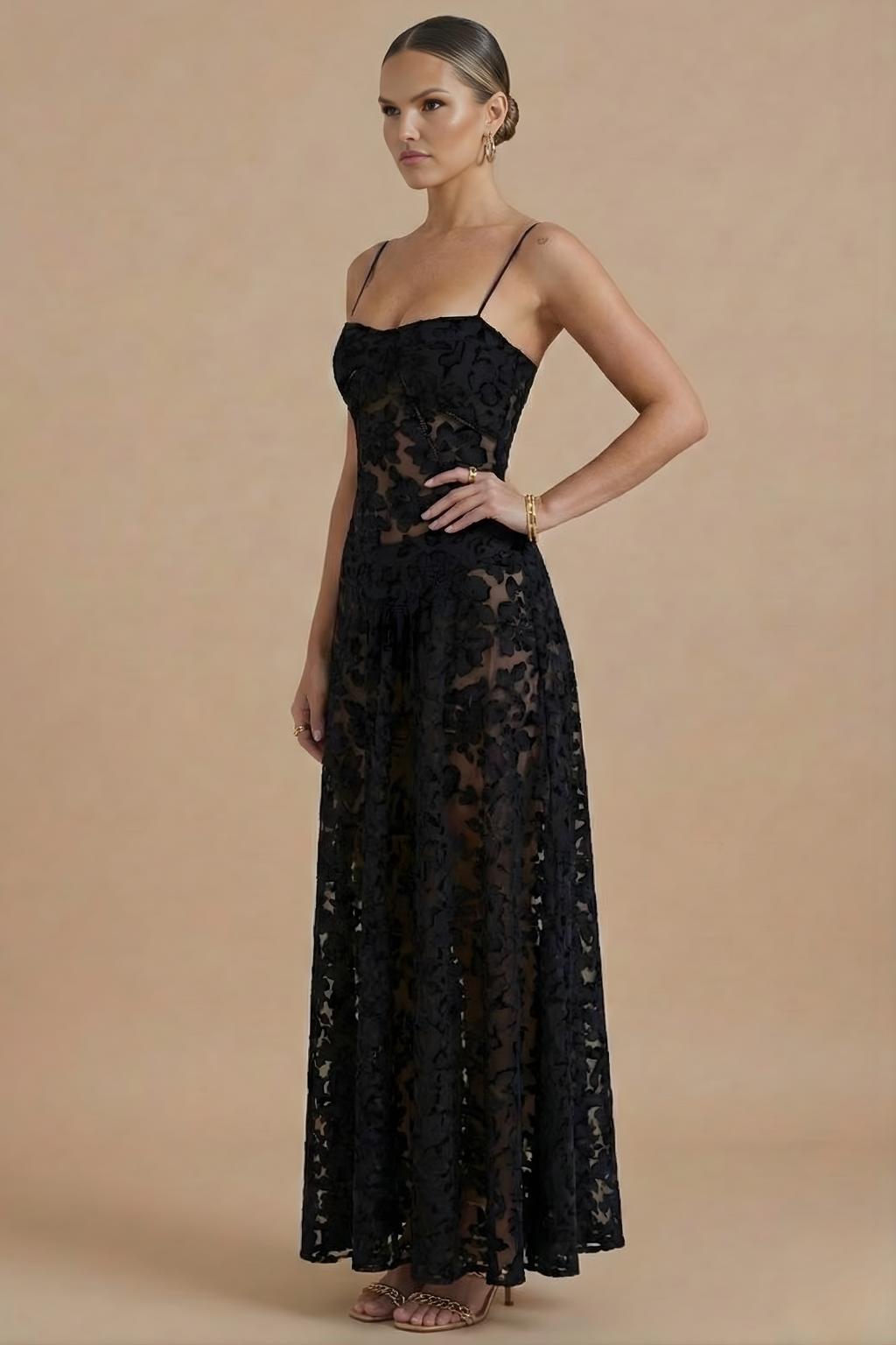 Women's Floral Maxi Dress - Spaghetti Strap Sweetheart Neck Lace Overlay