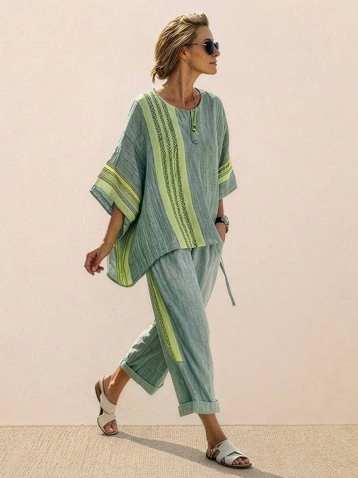 Women's Striped Two-Piece Set with Wide-Leg Trousers and Tee