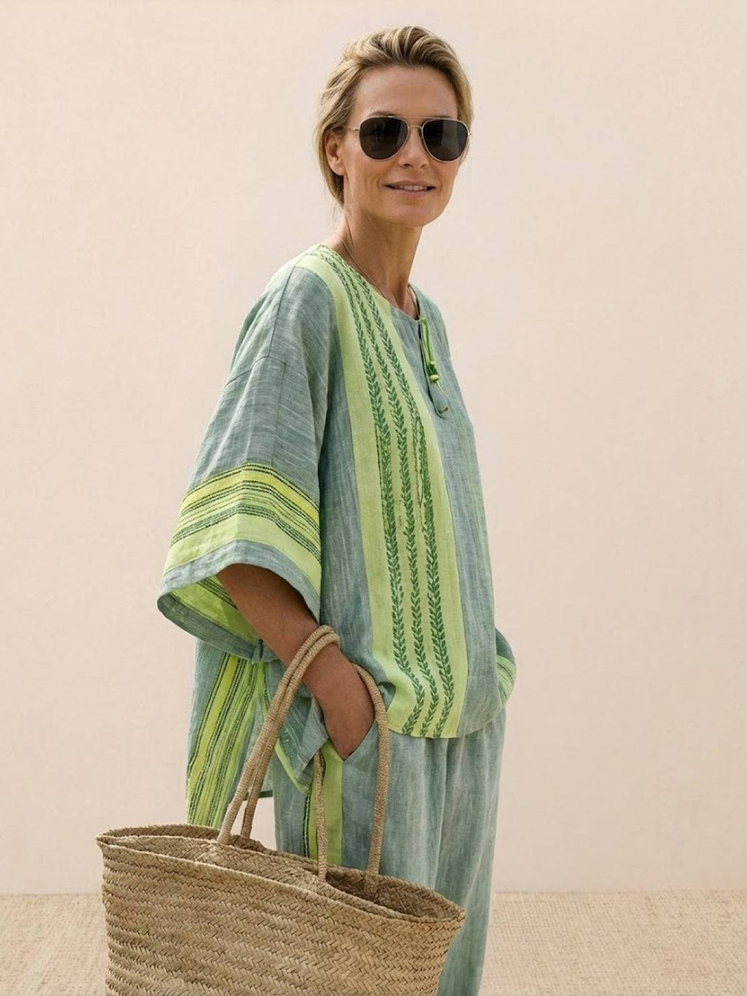 Women's Striped Two-Piece Set with Wide-Leg Trousers and Tee