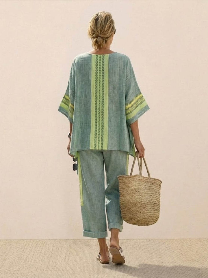 Women's Striped Two-Piece Set with Wide-Leg Trousers and Tee