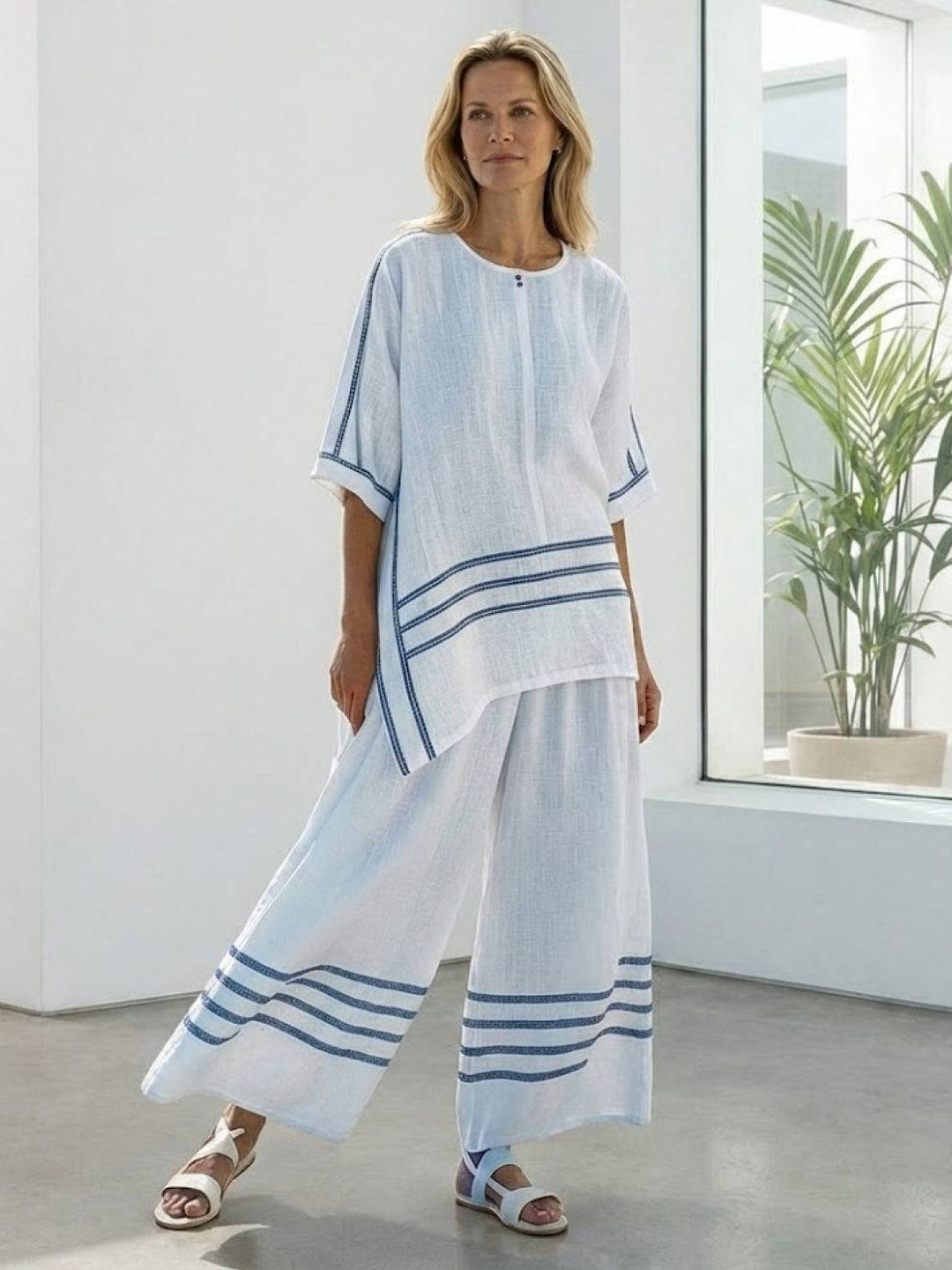 Women's Striped Two-Piece Set with Wide-Leg Trousers and Tee