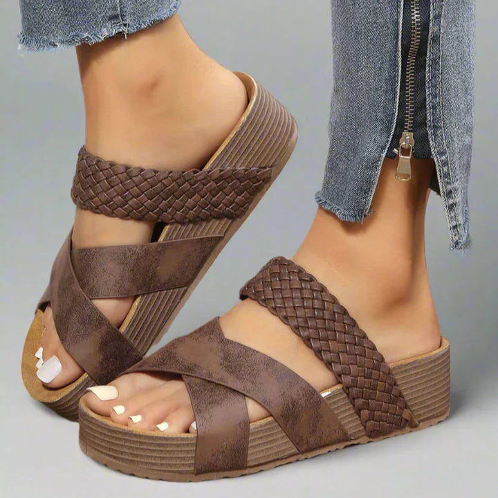 Dana™ | Comfort-Oriented Orthopedic Sandals