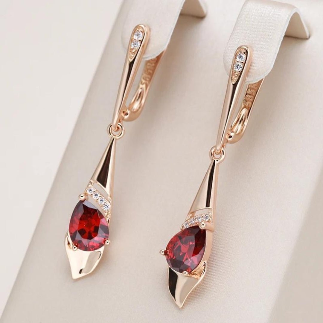 Rubina™ | Exquisite Gold Pendant with Elegant Red Crystal
